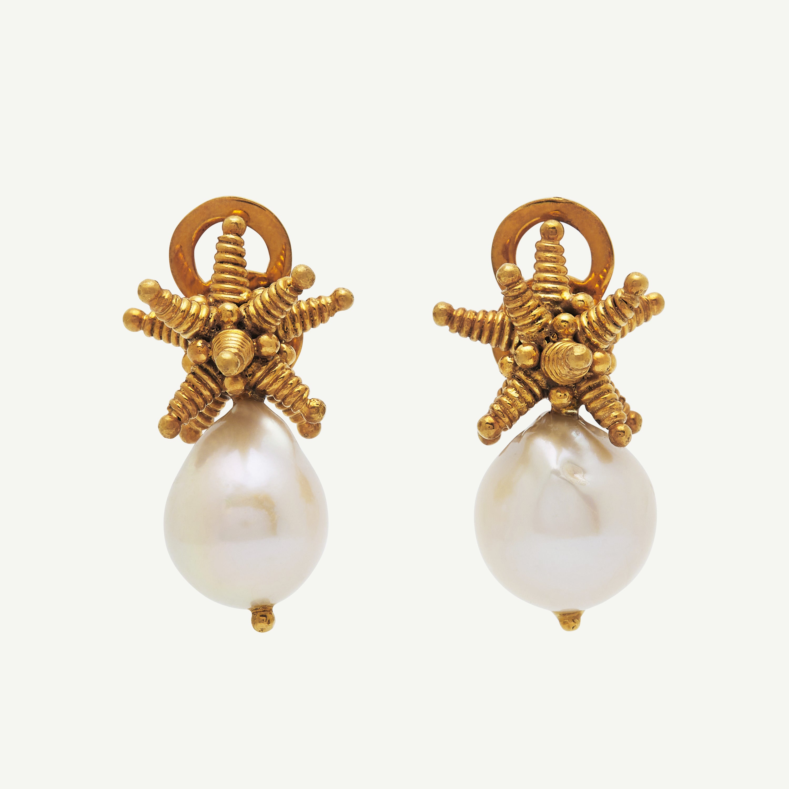 ESTRELLA PEARL EARRINGS