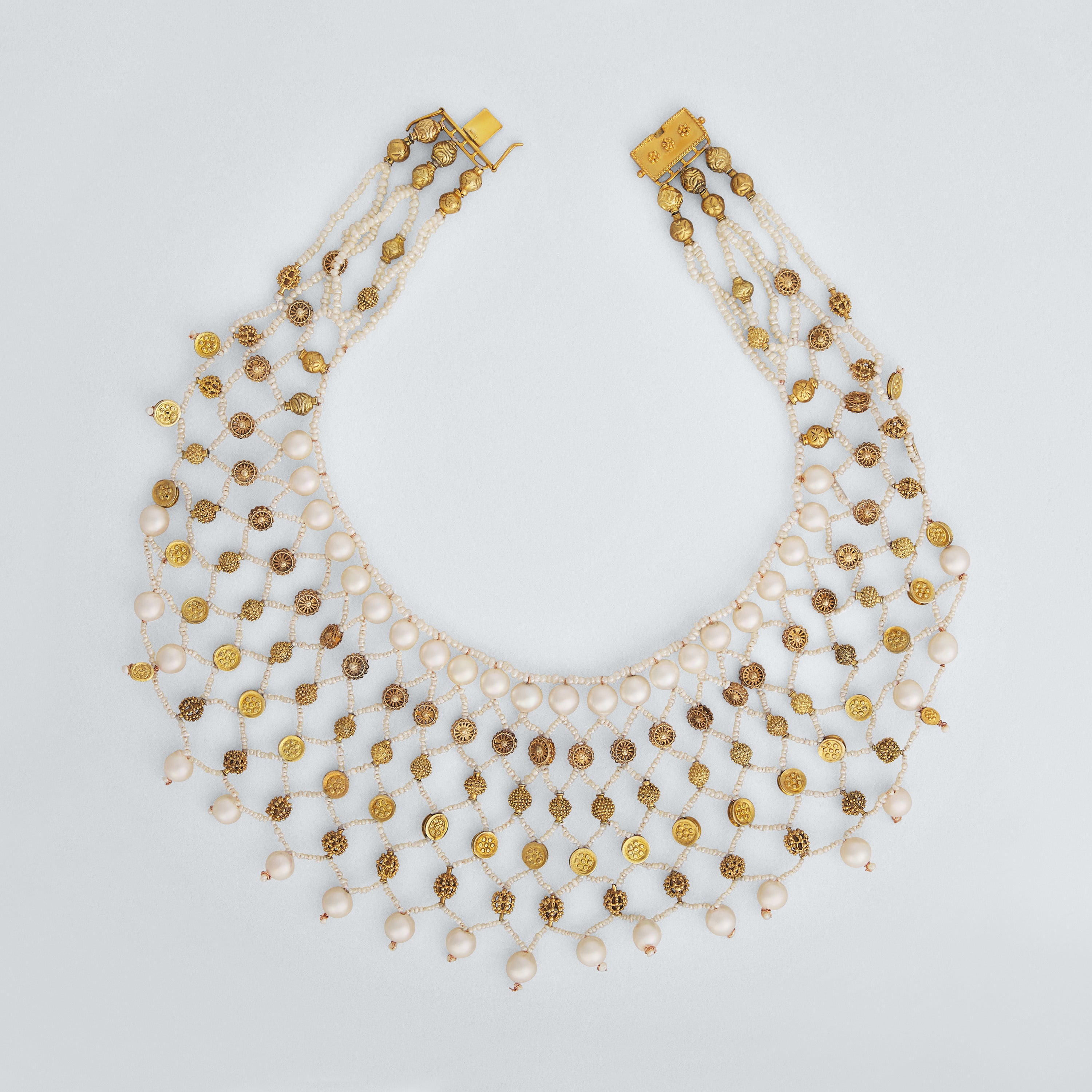 VESTIDA NECKLACE - Heirloom Pearl & Colonial Bead Necklace